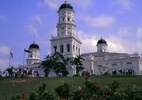 イスタナ・ブザール/ハスルター王宮博物館