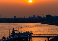 多摩川の夕暮れ..