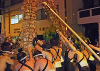 大松明の練り歩き