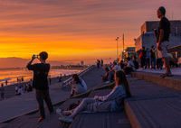 夕日にほほを染めて