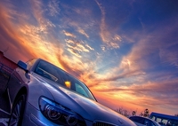 BMWと夕日（HDR）