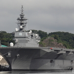 護衛艦　いずも