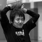His nickname is Oyakata.
