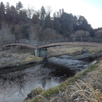 川崎城跡のともなり橋の姿（1月5日）