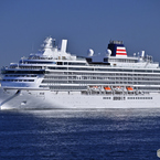 飛鳥Ⅲ 横浜港へ入港-5