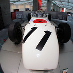 HONDA  RA272