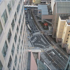 落ちる