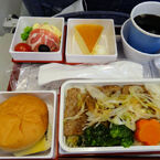 チャイナエアラインCI 107便の機内食