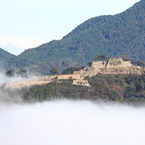 雲海の城攻め