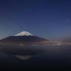 深まる秋霧