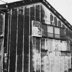 トタンの建物