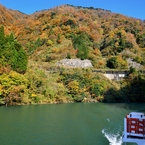 紅秋　庄川峡船の旅６