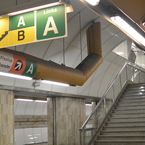 ムーステク駅ホーム