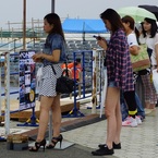 翼が欲しい人が並んでいるらしい。