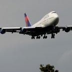 着陸（1-1）DELTA 747-400 　　