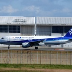  ANA A320-211 