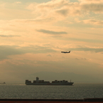 空と海と