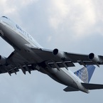 離陸 UNITED 747-400 