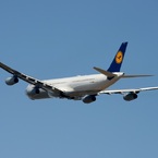 Lufthansa A340-313 離陸