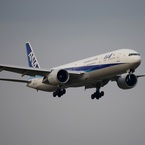 ANA 777-300 着陸
