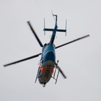 県警ヘリ　お疲れ様です。