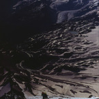 マッターホルン頂上直下を攀じるクライマー