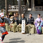 五箇山・麦屋まつり　地主神社奉納「麦屋節」　早麦屋節踊