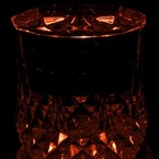 輝くウィスキーグラス