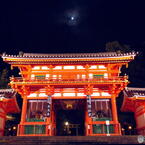 "喫茶梅"展示会用　その５ :十四番目の月　(八坂神社にて)