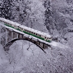 宮下大橋雪渓谷！