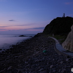 夜明け前の灯台