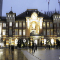 東京駅正面雨上り