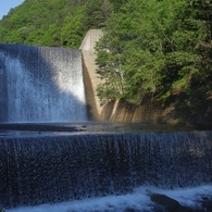 湯川の砂防堰堤