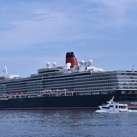 博多港 3  QUEEN ELIZABETH 1