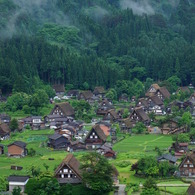 梅雨の集落
