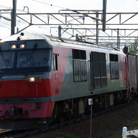 函館本線を走る貨物列車