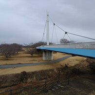 ゆうゆうパークの白い陸橋（1月2日）