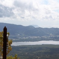 駒ヶ岳のてっぺんから見る函館山