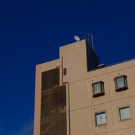 ビルと青空