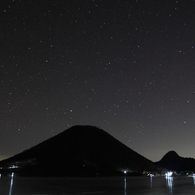 榛名山と星空　２