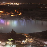 light up of niagara falls
