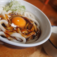 まずは食べよう、伊勢うどん。