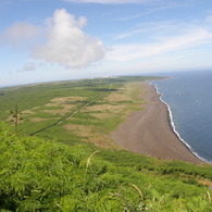 硫黄島・擂鉢山山頂より米軍上陸地