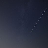 星空を切り裂く