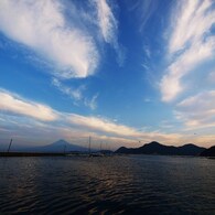 内浦の夜明け　５
