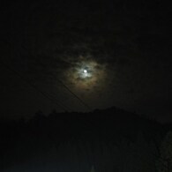 月に群雲
