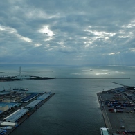 南港の空