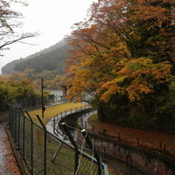 雨の水門