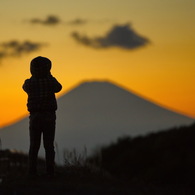 息子と夕焼け富士