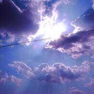 太陽と電線